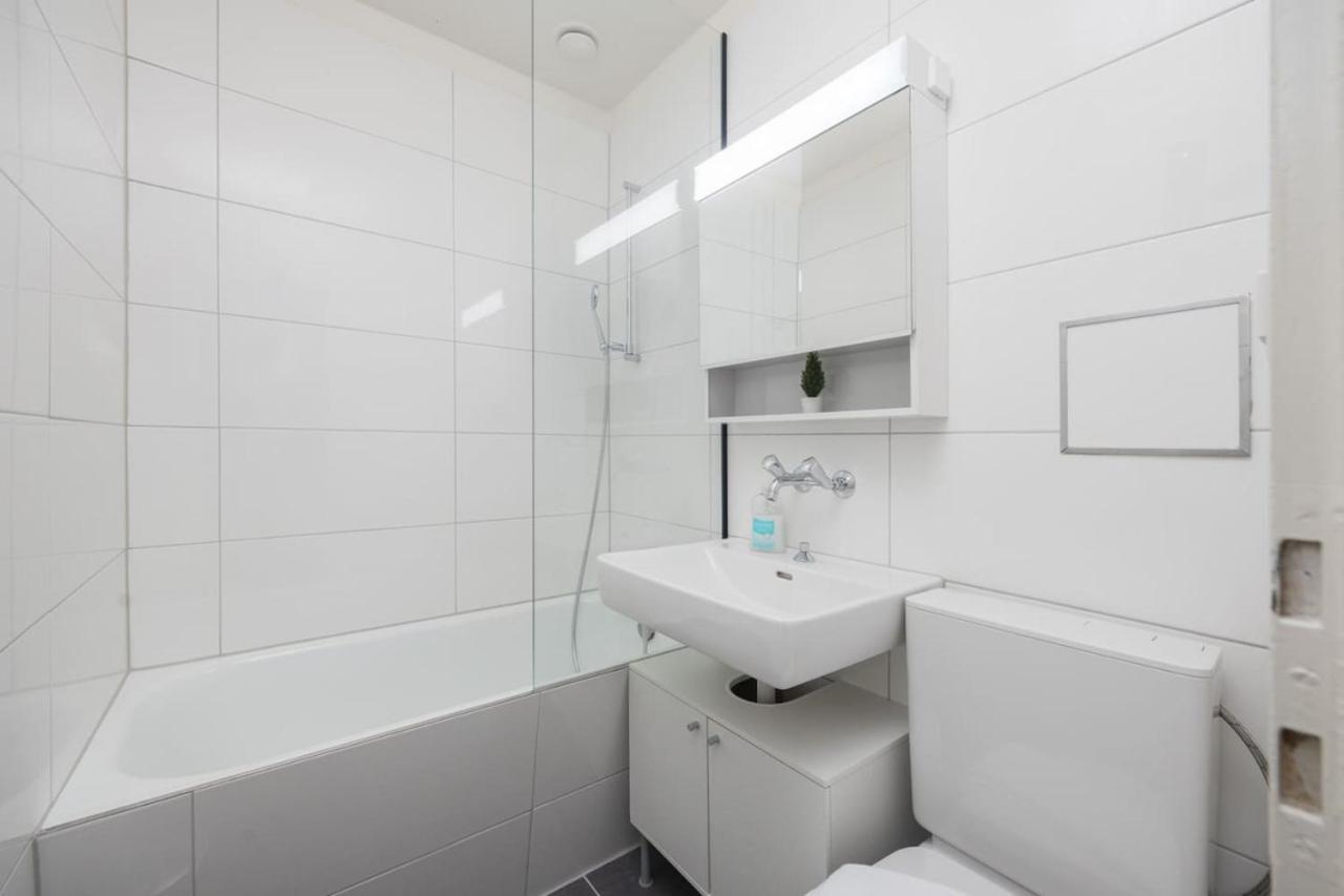 Urban Oasis With Queen Bed And View Be-49 Zurych Zewnętrze zdjęcie